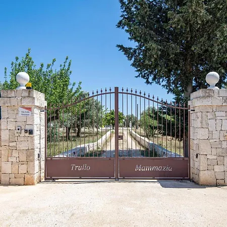 Trullo Mammazia By Villa Carovigno
